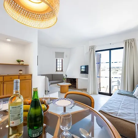 Modha Apartamento *