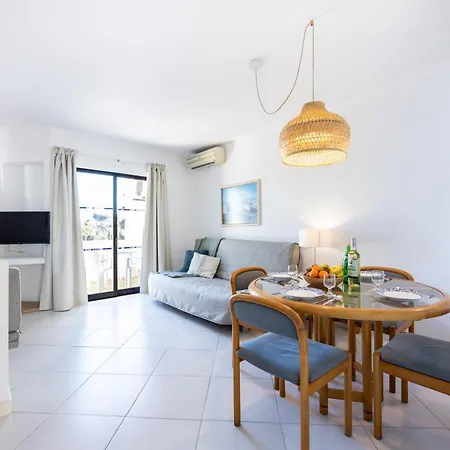 Modha Apartment *